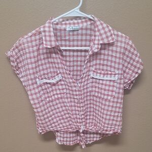 Chic Gingham Button Down Shirt ❤️